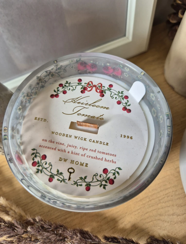 DW HOME Heirloom Tomato - Świeca dojrzałe pomidory i zioła 374g | Drewniany knot