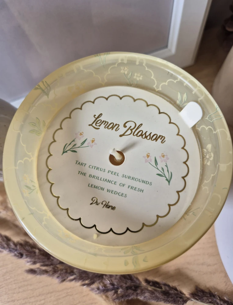 DW HOME Lemon Blossom - Skórka cytrusowa i soczysta cytryna 323g