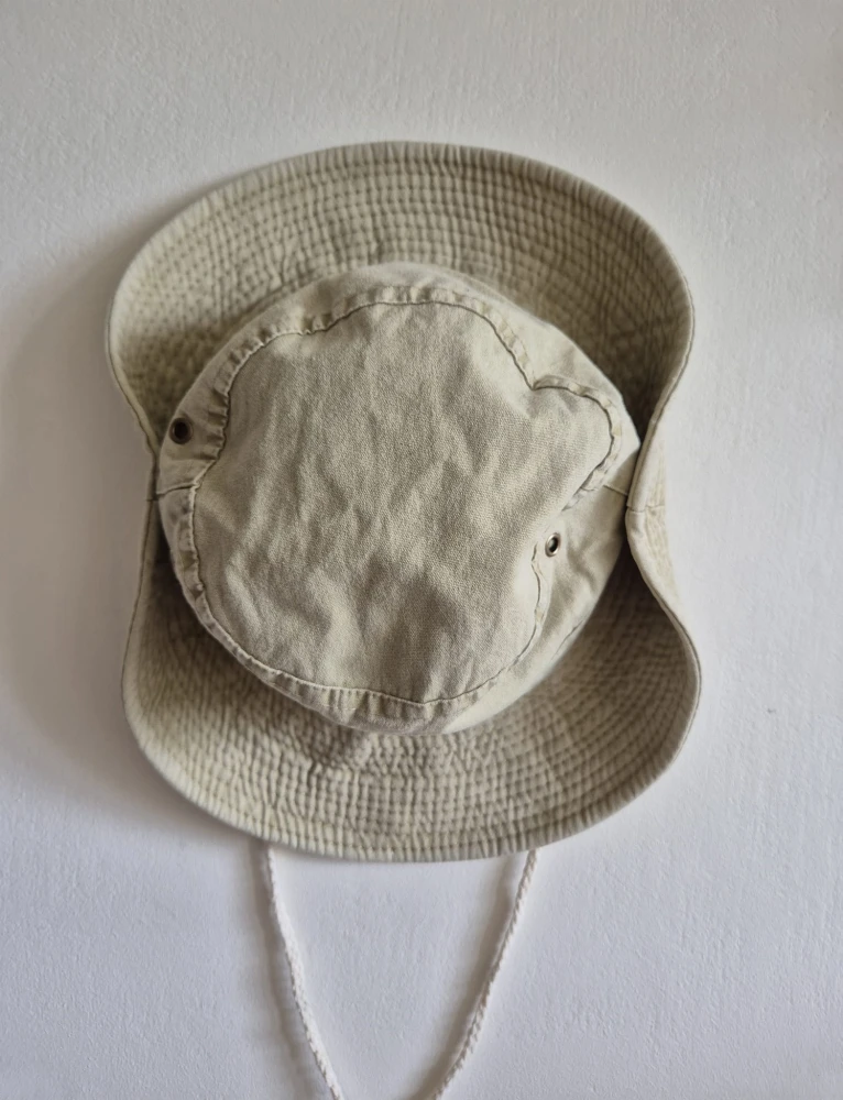 SAFARI Bawełniany kapelusz z sznurkiem kolor beżowy 56-58cm | Kapelusz Bucket hat damski - męski w góry, outdoorowy, na kajaki