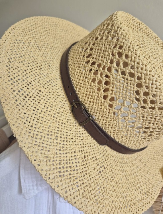 ELENA Kapelusz boater ze skórzanym paskiem i klamrą | Damski kapelusz beżowy na lato | Obwód 55-57cm
