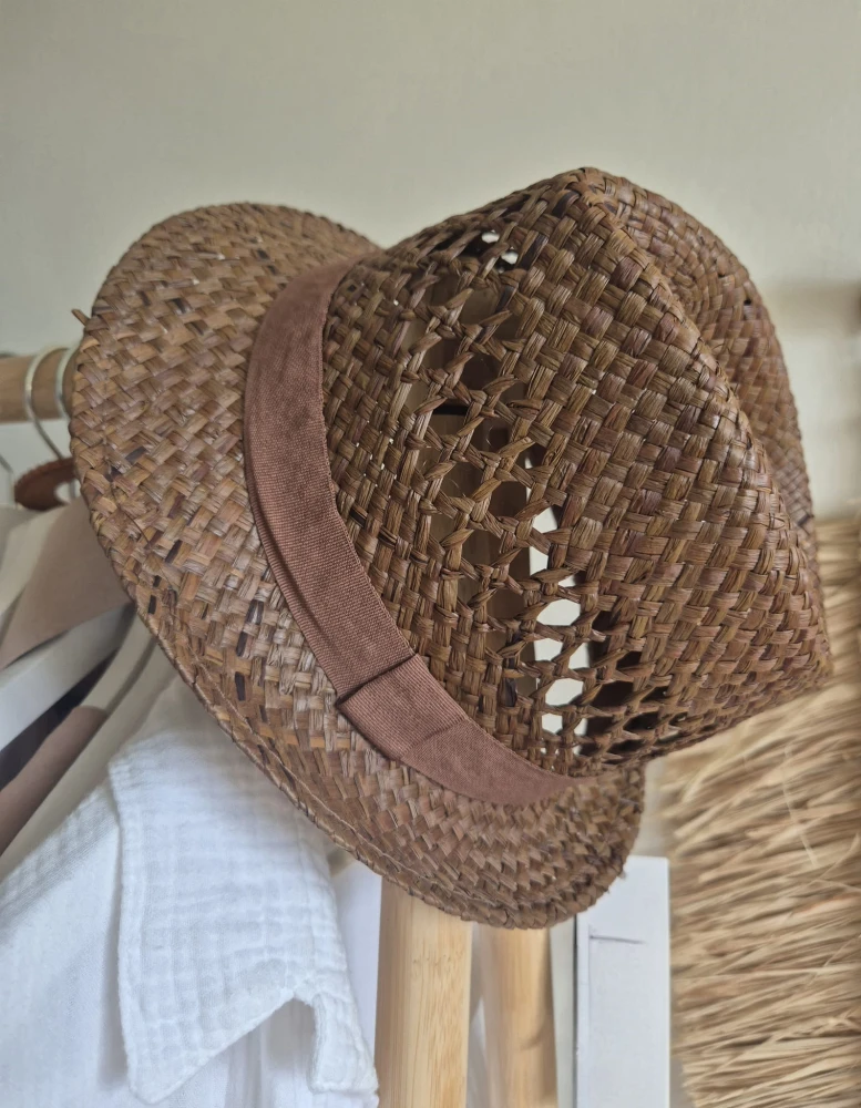 LUCA Lekki męski kapelusz typu trilby na lato | Ażurowy kapelusz z rafii | Kolor brązowy - Obwód 56-58cm