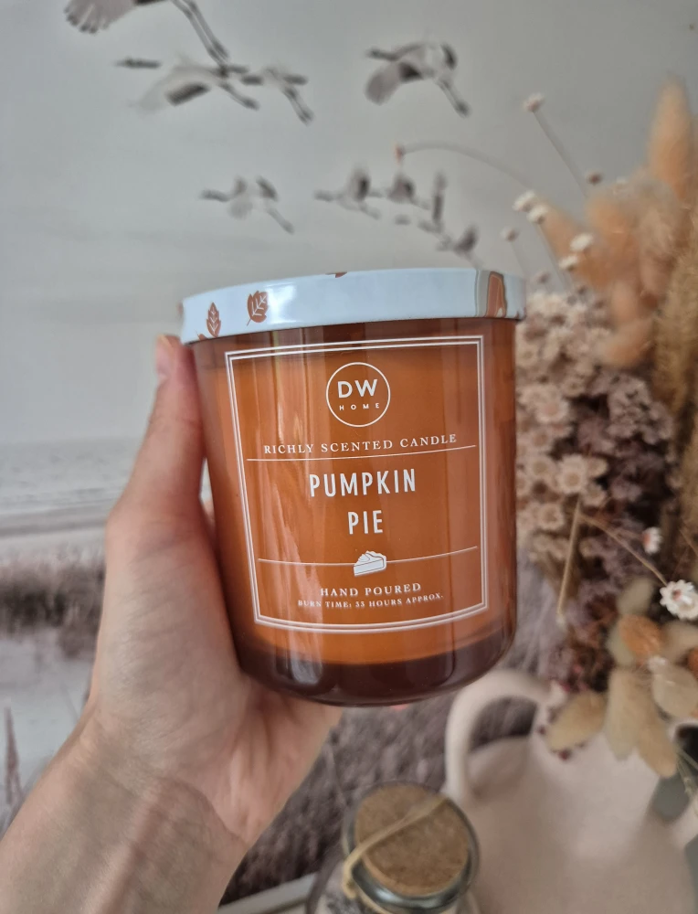 DW HOME Pumpkin Pie - Świeca jesienna ciasto dyniowe z masłem i przyprawami korzennymi 266g