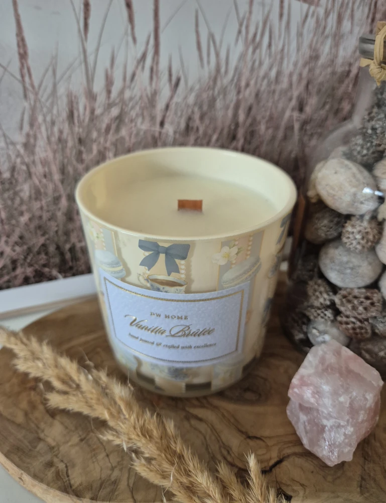 DW HOME Vanilla Brulee - Świeca jesienna wanilia, toffee i kakao 388g