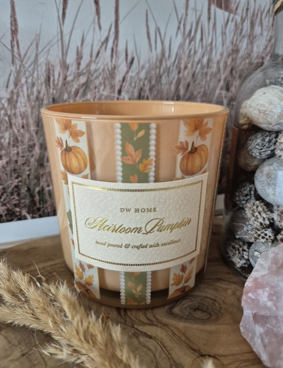 DW HOME Heirloom Pumpkin - Świeca jesienna cynamon, goździki i cynamon 388g