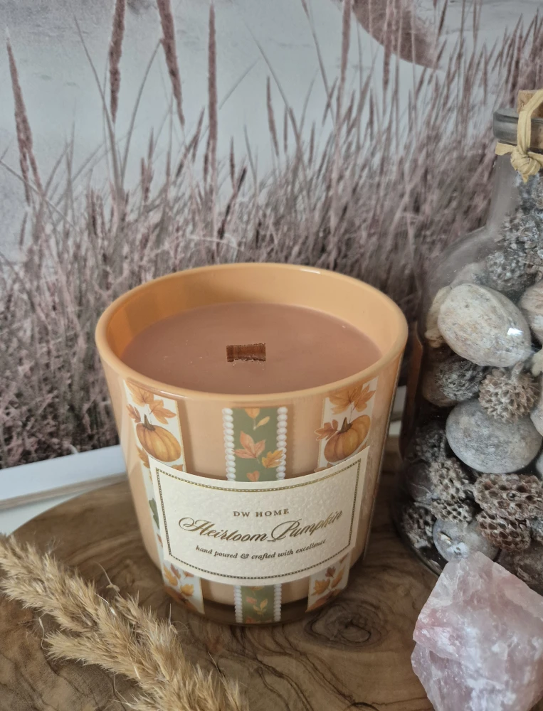 DW HOME Heirloom Pumpkin - Świeca jesienna cynamon, goździki i cynamon 388g