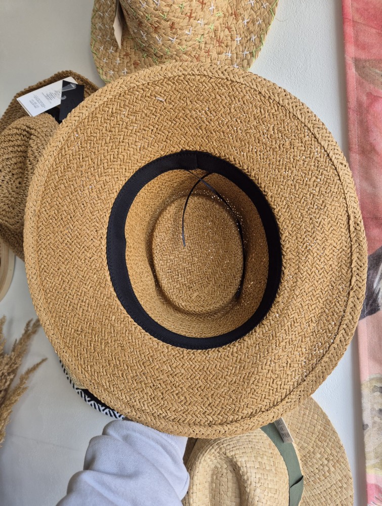 Boater Mono - Damski kapelusz na lato/Kolor brązowy z ozdobną czarną tasiemką 100% papier