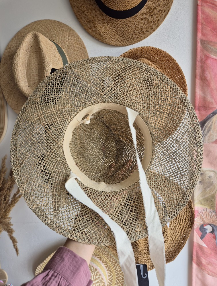 Summer Whisper - Damski kapelusz na lato z wiązaniem pod brodą/Kolor naturalny 100% trawa