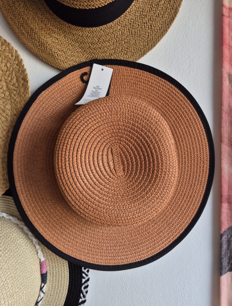 Boater Indy - Damski kapelusz na lato/Kolor ceglany z geometryczną wstawką 100% włókno celulozowe