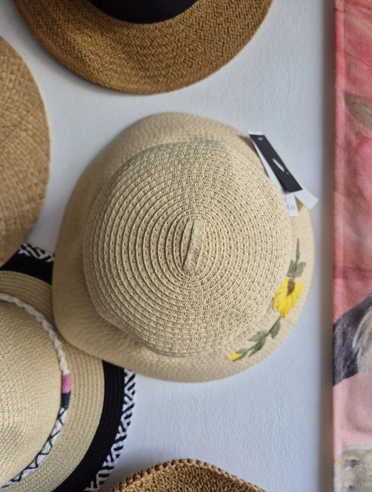 Summer Gerbera - Damski kapelusz na lato/Kolor beżowy z motywem gerbery 100% włókno celulozowe