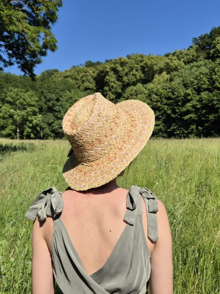 Panama Savana - Damski kapelusz na lato/Kolor jasny brąz z kolorowymi wstawkami 100% trawa