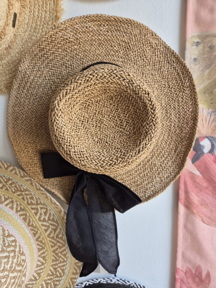 Kapelusz Bella - Damski kapelusz na lato z czarną kokardą/ Kolor brązowy 100% papier