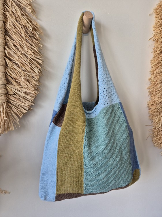 Dzianinowa torebka worek patchworkowa – idealna na jesień/ Kolor: niebieski, brązowy, zielony