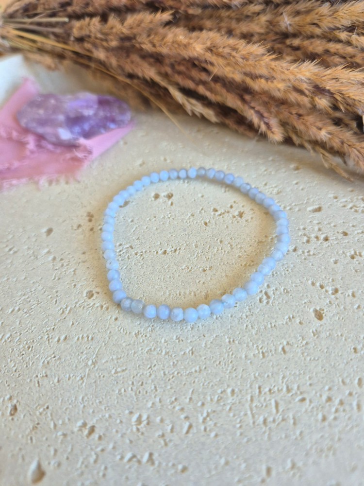 Bransoletka zodiakalna BLIŹNIĘTA chalcedon kule 4mm na gumce – harmonia i komunikacja