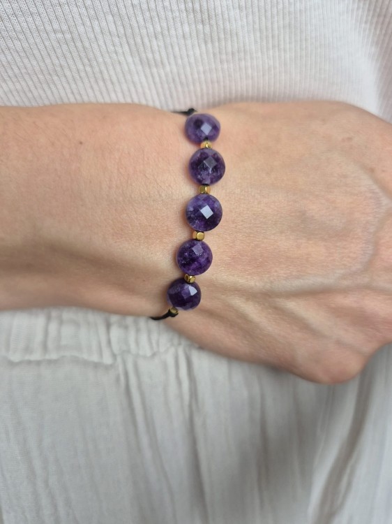 Bransoletka zodiakalna PANNA ametyst i hematyt, shamballa regulowana – spokój i równowaga