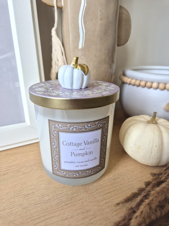 DW HOME Cottage Vanilla and Pumpkin - Świeca jesienna dynia, kakao i wanilia 249g