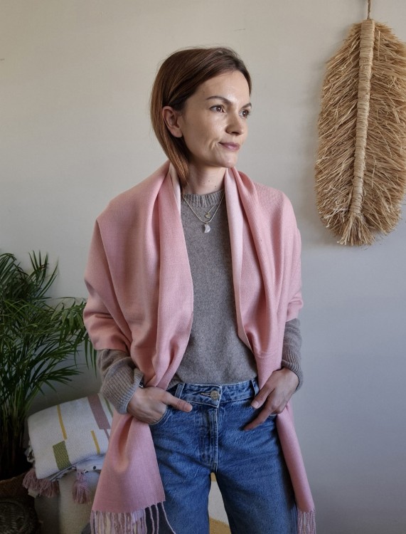 Dwustronny szalik damski 65x210 cm wiskoza i bawełna | Kolor różowy