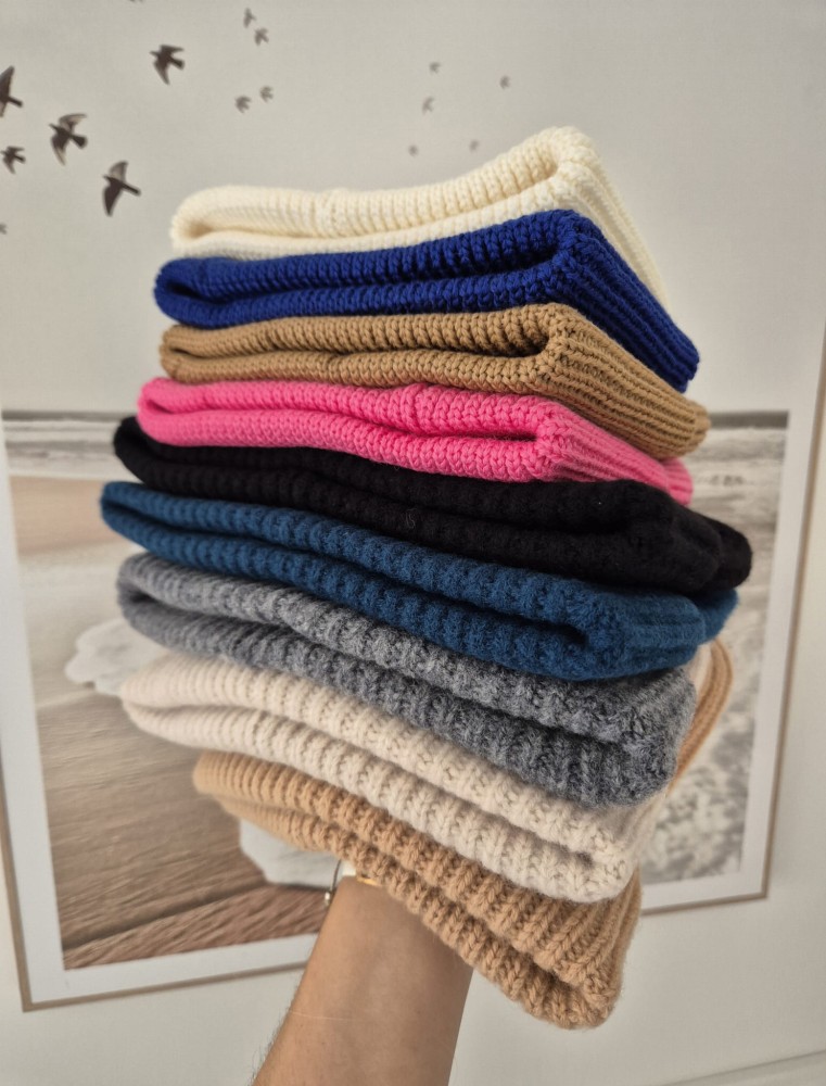 Kolekcja zimowych czapek