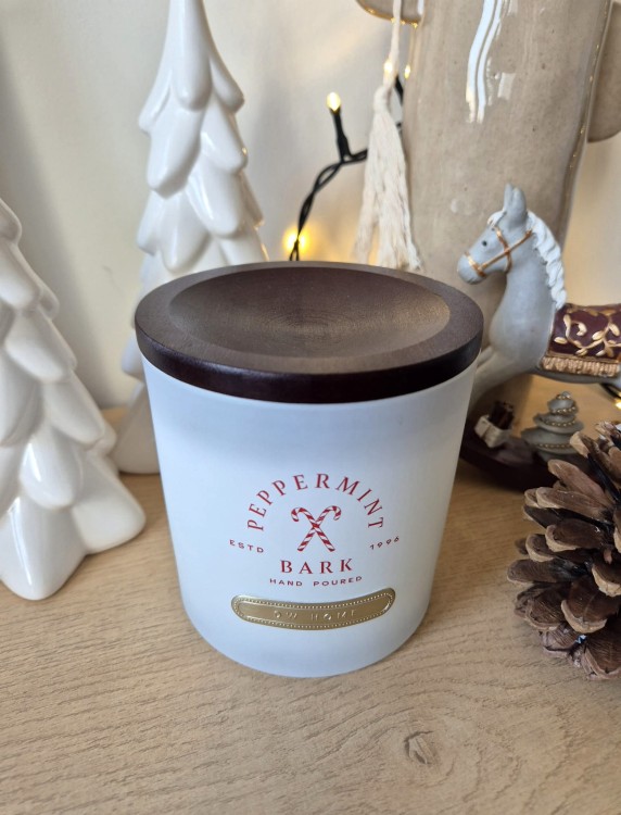 DW HOME Peppermint Bark - Świeca zimowa czekolada i mięta