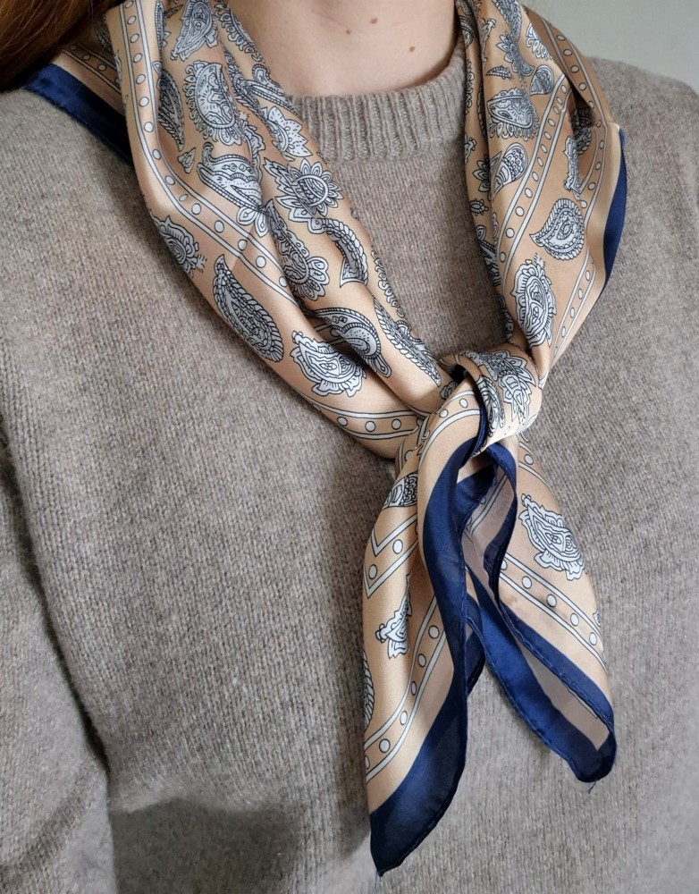 Apaszka damska na szyję - elegancki motyw paisley | beżowa