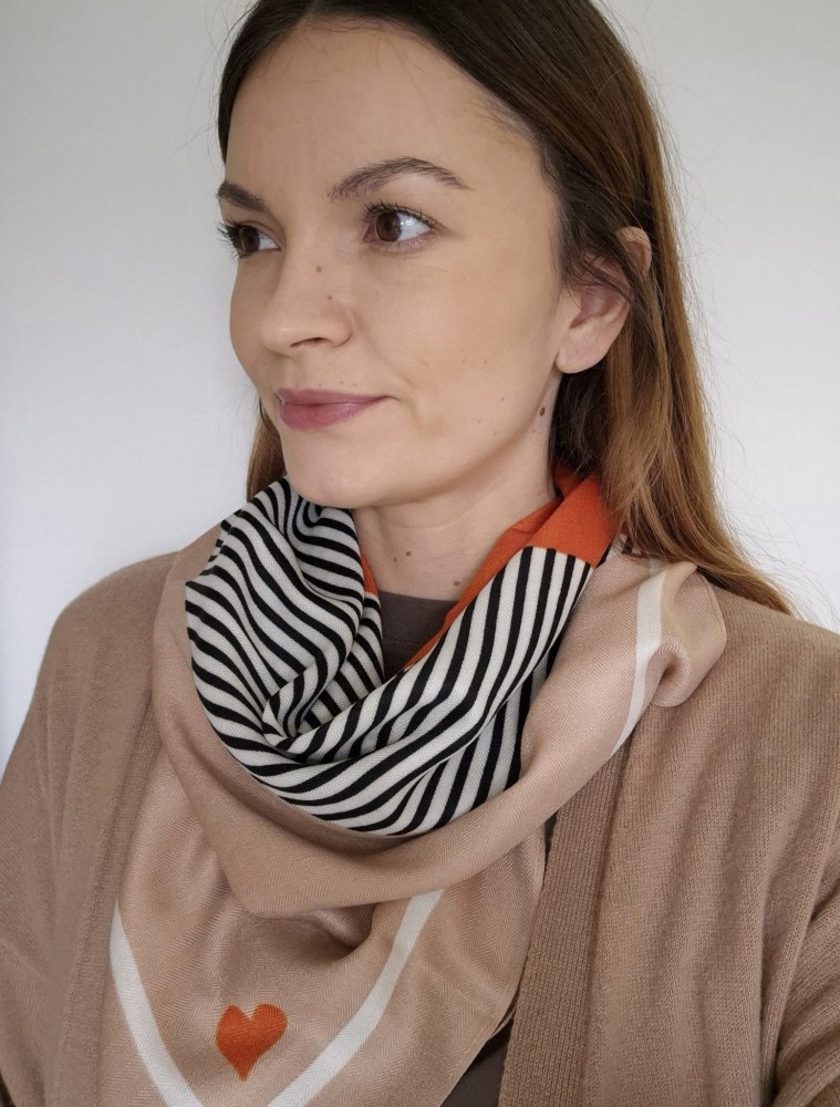 Chusta damska na szyję - serduszko | pomarańczowy