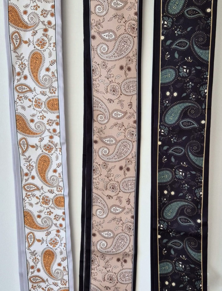 Apaszki ze wzorem paisley