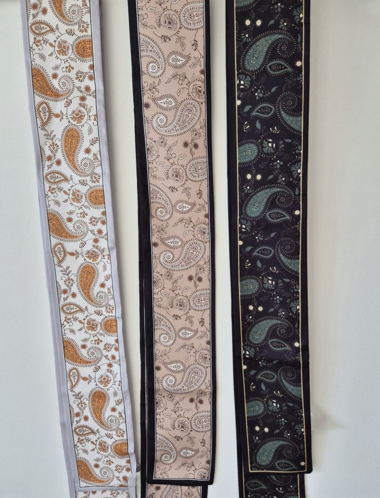 Apaszki ze wzorem paisley